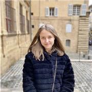 Etudiante en psychologie. Je donne des cours en primaire dans toutes les matières